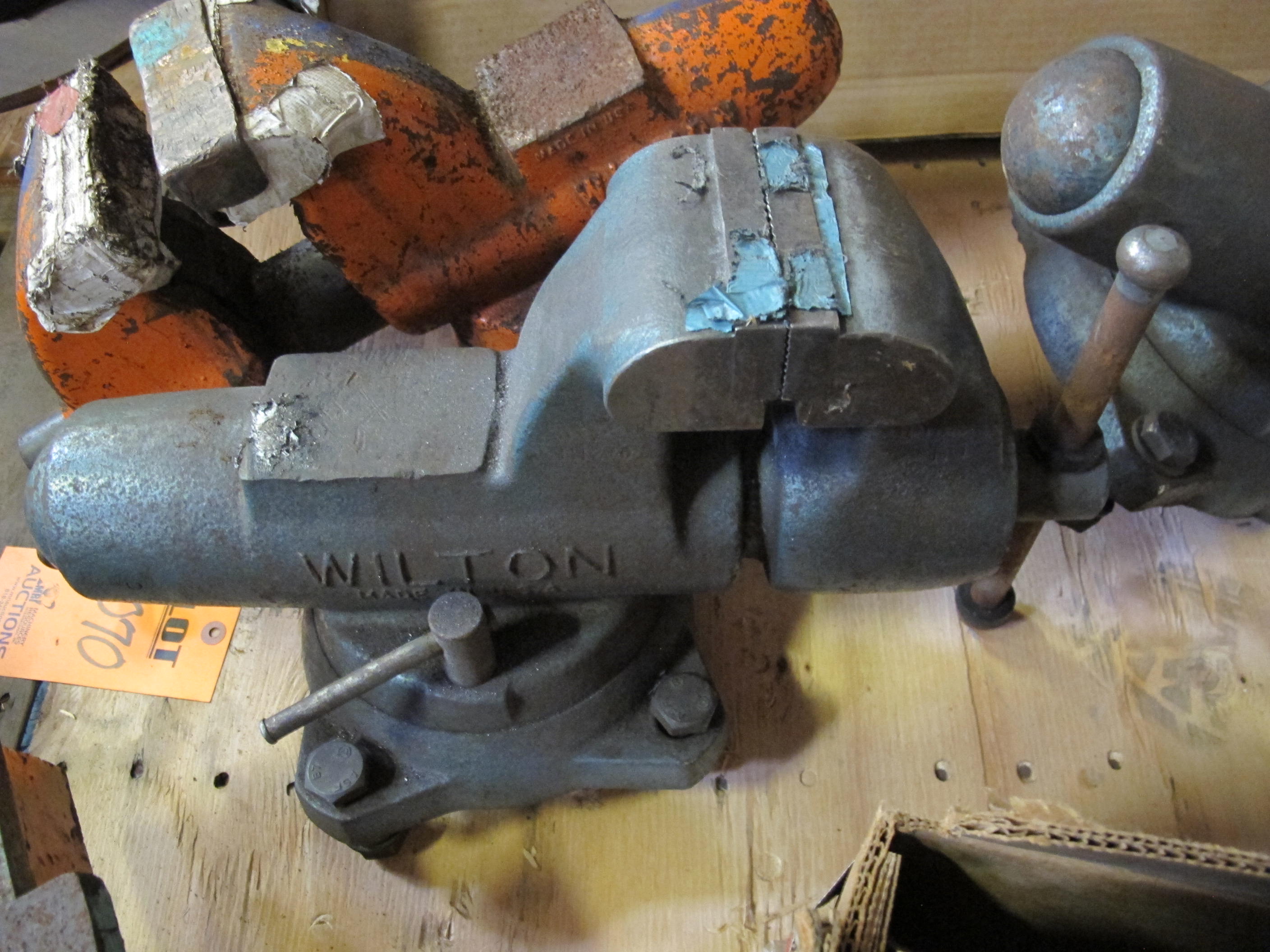 (3) WILTON TOOLS VICES. LOADING & HANDLING FEE $5-4070